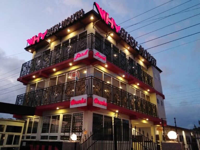 Private Real Estate Fund Explained: Structure, Benefits, and Real-World Examples for Modern Investors